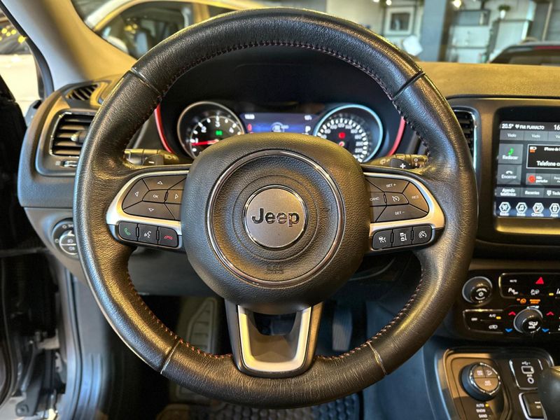 Jeep Compass TRAILHAWK 2.0 4×4 Dies 16V Aut. 2019/2020 CONCEPT MOTORS PASSO FUNDO / Carros no Vale