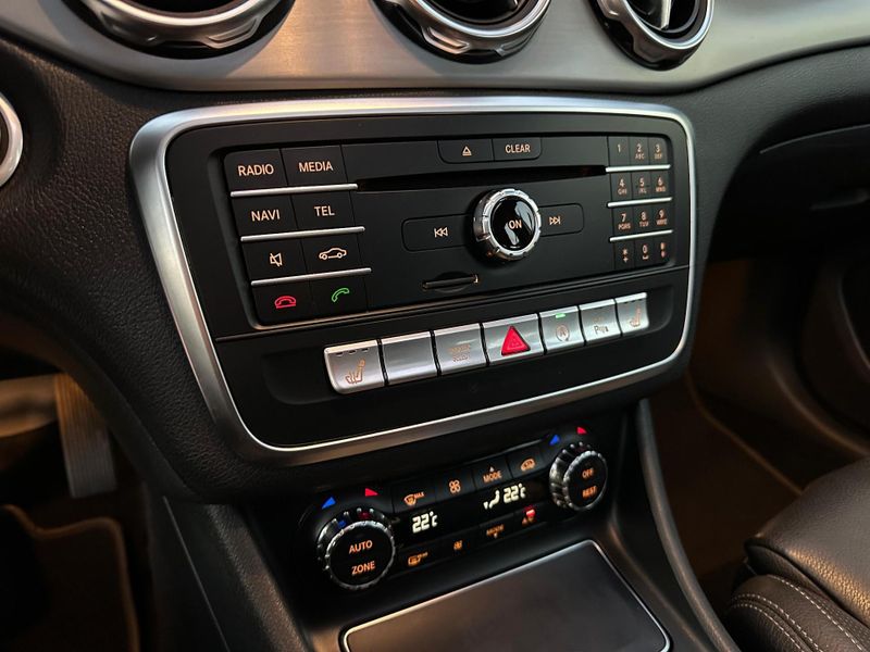 Mercedes-Benz Gla 200 Enduro 1.6 TB 16V Flex Aut. 2018/2019 CONCEPT MOTORS PASSO FUNDO / Carros no Vale