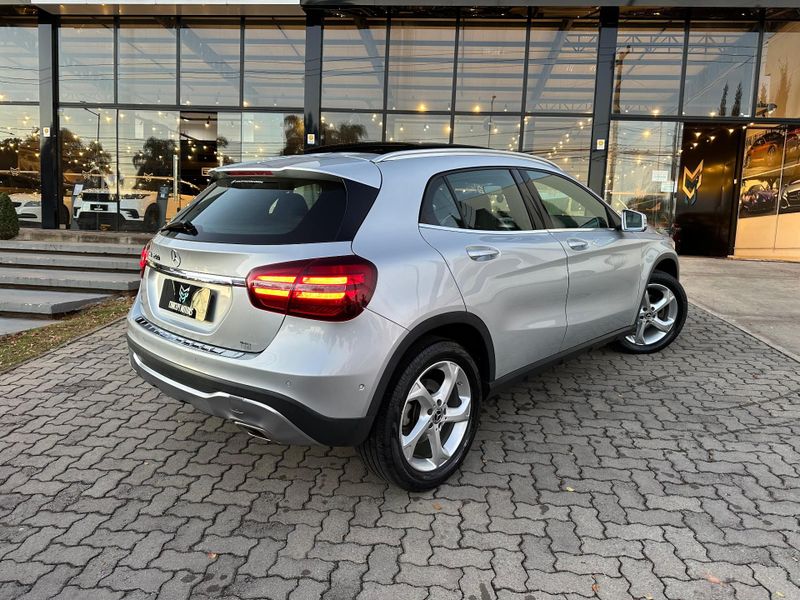 Mercedes-Benz Gla 200 Enduro 1.6 TB 16V Flex Aut. 2018/2019 CONCEPT MOTORS PASSO FUNDO / Carros no Vale