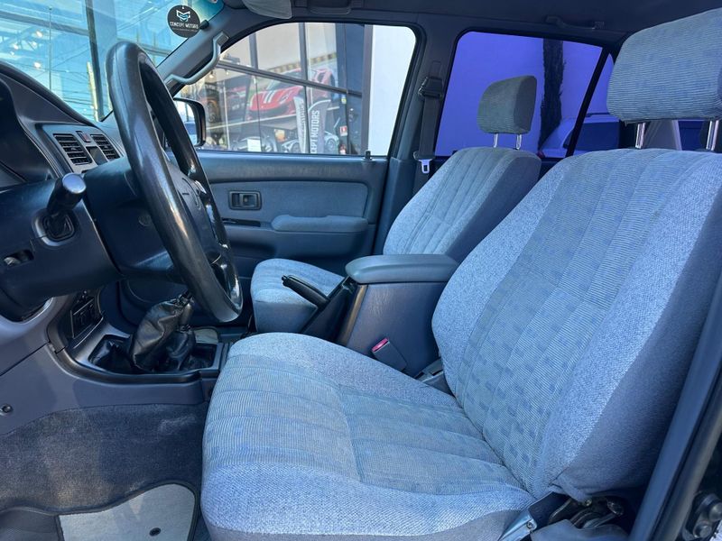 Toyota Hilux SW4 4×4 3.0 8V TB Diesel 1999/1999 CONCEPT MOTORS PASSO FUNDO / Carros no Vale