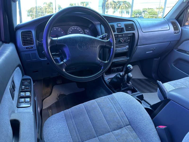Toyota Hilux SW4 4×4 3.0 8V TB Diesel 1999/1999 CONCEPT MOTORS PASSO FUNDO / Carros no Vale