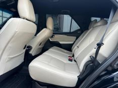Toyota Hilux SW4 Diamond 2.8 TB 4×4 Die Aut. 2022/2022 CONCEPT MOTORS PASSO FUNDO / Carros no Vale