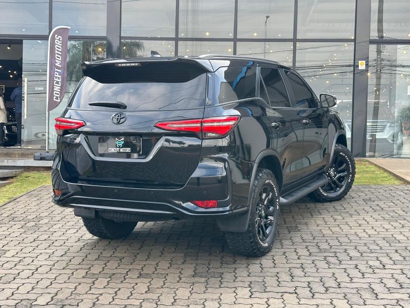 Toyota Hilux SW4 Diamond 2.8 TB 4×4 Die Aut. 2022/2022 CONCEPT MOTORS PASSO FUNDO / Carros no Vale