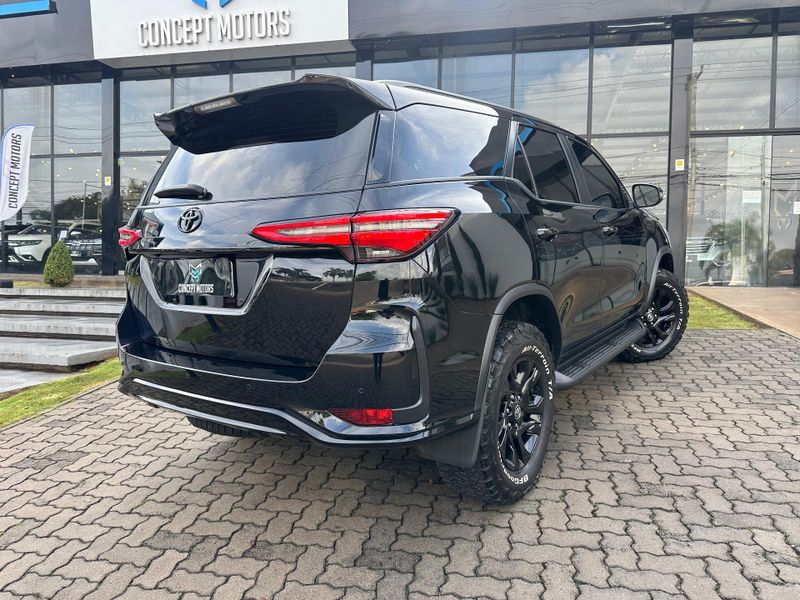Toyota Hilux SW4 Diamond 2.8 TB 4×4 Die Aut. 2022/2022 CONCEPT MOTORS PASSO FUNDO / Carros no Vale