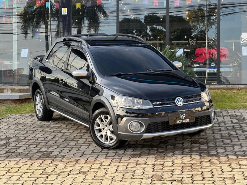 Volkswagen Saveiro CROSS 1.6 T.Flex 16V CD 2015/2016 CONCEPT MOTORS PASSO FUNDO / Carros no Vale