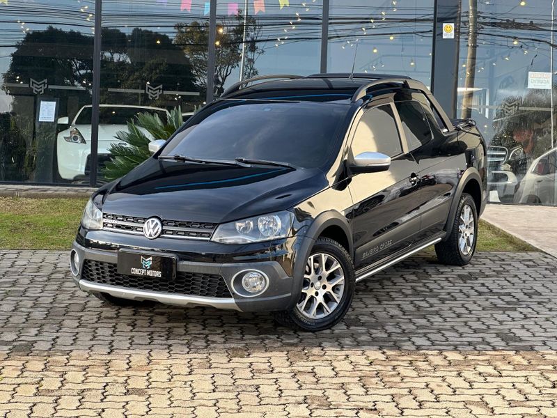 Volkswagen Saveiro CROSS 1.6 T.Flex 16V CD 2015/2016 CONCEPT MOTORS PASSO FUNDO / Carros no Vale
