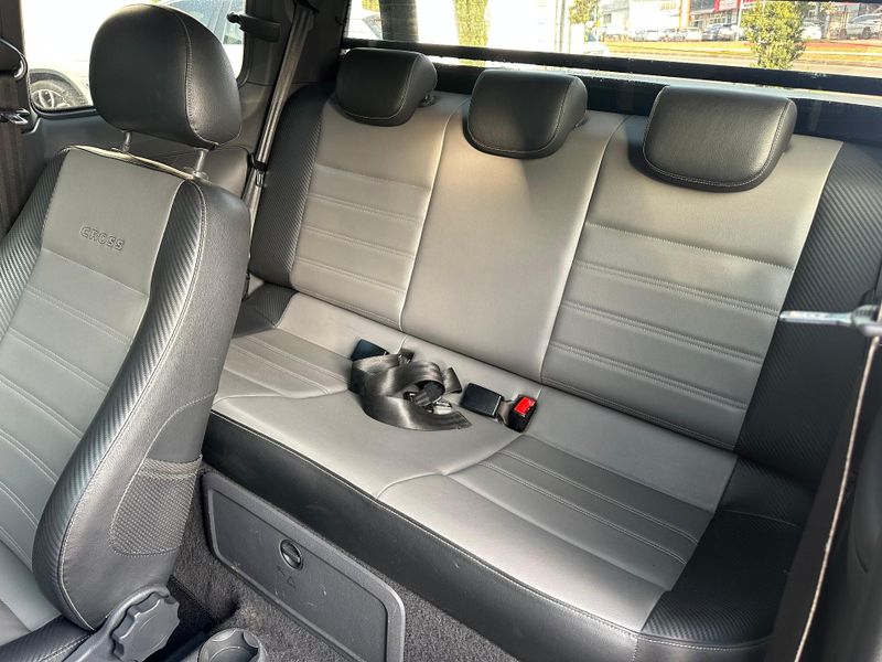 Volkswagen Saveiro CROSS 1.6 T.Flex 16V CD 2015/2016 CONCEPT MOTORS PASSO FUNDO / Carros no Vale
