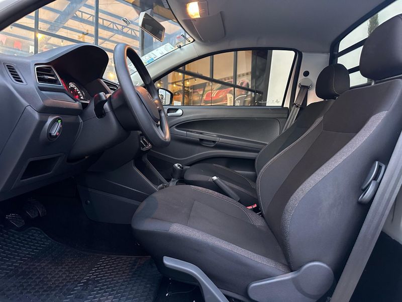 Volkswagen Saveiro Robust 1.6 Total Flex 16V 2024/2025 CONCEPT MOTORS PASSO FUNDO / Carros no Vale