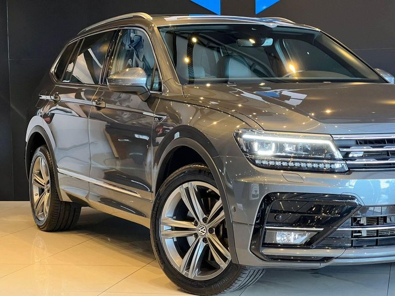 Volkswagen Tiguan Allspac R-Line 350 TSI 2.0 4×4 2021/2021 CONCEPT MOTORS PASSO FUNDO / Carros no Vale