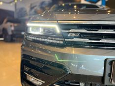 Volkswagen Tiguan Allspac R-Line 350 TSI 2.0 4×4 2021/2021 CONCEPT MOTORS PASSO FUNDO / Carros no Vale