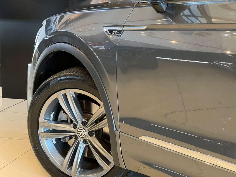 Volkswagen Tiguan Allspac R-Line 350 TSI 2.0 4×4 2021/2021 CONCEPT MOTORS PASSO FUNDO / Carros no Vale