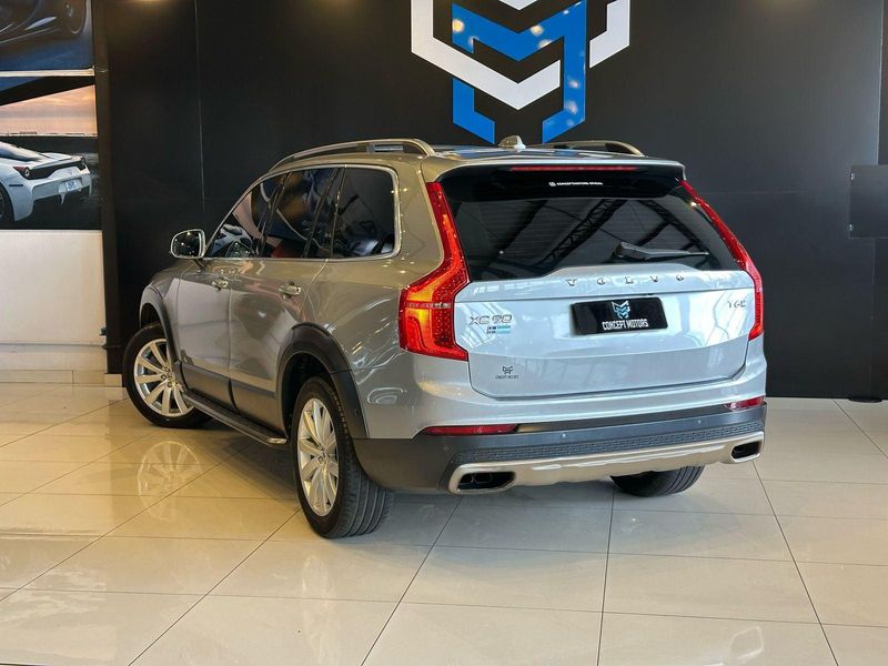 Volvo XC 90 T-6 MOMENTUM 2.0 320cv 5P 2015/2016 CONCEPT MOTORS PASSO FUNDO / Carros no Vale
