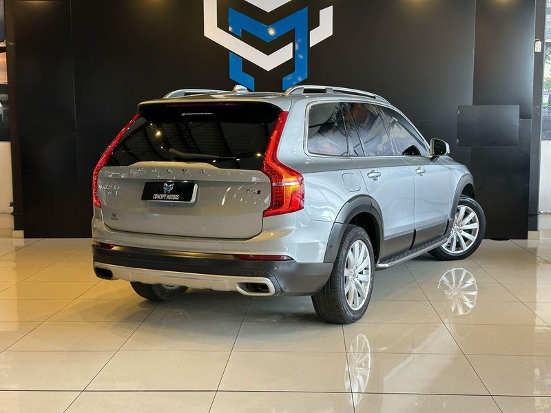 Volvo XC 90 T-6 MOMENTUM 2.0 320cv 5P 2015/2016 CONCEPT MOTORS PASSO FUNDO / Carros no Vale