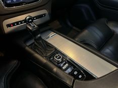 Volvo XC 90 T-6 MOMENTUM 2.0 320cv 5P 2015/2016 CONCEPT MOTORS PASSO FUNDO / Carros no Vale