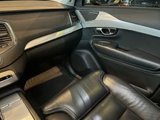 Volvo XC 90 T-6 MOMENTUM 2.0 320cv 5P 2015/2016 CONCEPT MOTORS PASSO FUNDO / Carros no Vale
