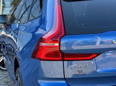 Volvo XC60 T-8 R-DESIGN 2.0 (HÃ­brido) 2019/2020 CONCEPT MOTORS PASSO FUNDO / Carros no Vale