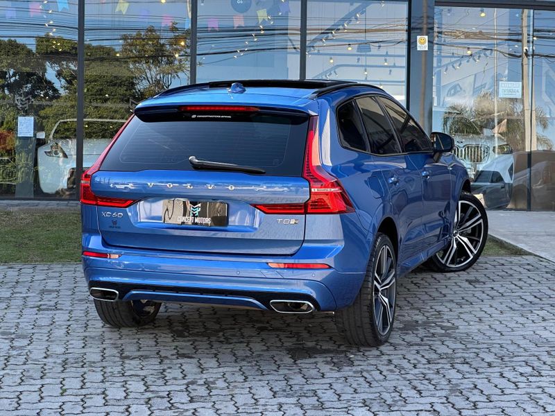 Volvo XC60 T-8 R-DESIGN 2.0 (HÃ­brido) 2019/2020 CONCEPT MOTORS PASSO FUNDO / Carros no Vale