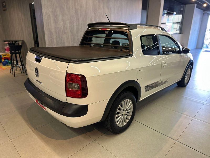 Volkswagen Saveiro W/ CD ROCK MB 2015/2016 ENZO MULTIMARCAS CAXIAS DO SUL / Carros no Vale
