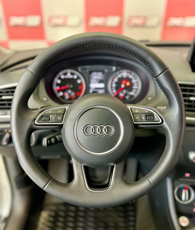 Audi Q3 2.0 TFSI Quat 170/180cv S-tronic 2018/2018 PC VEÍCULOS SANTA CRUZ DO SUL / Carros no Vale