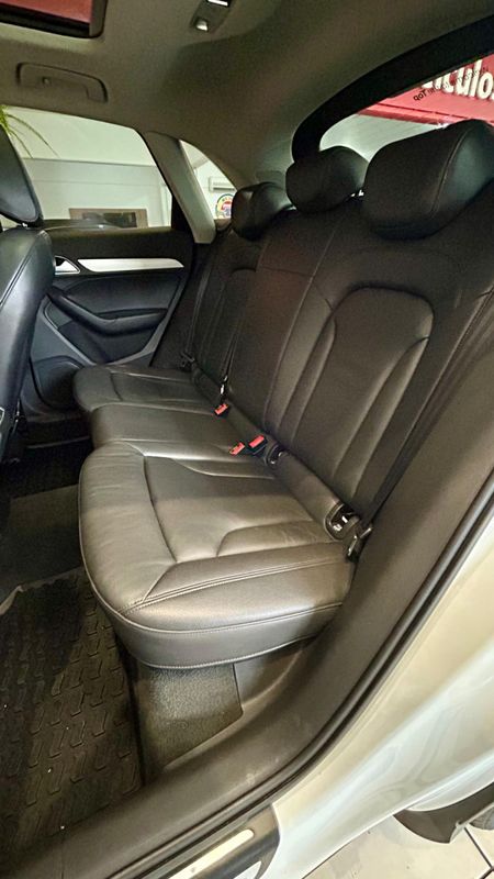 Audi Q3 2.0 TFSI Quat 170/180cv S-tronic 2018/2018 PC VEÍCULOS SANTA CRUZ DO SUL / Carros no Vale