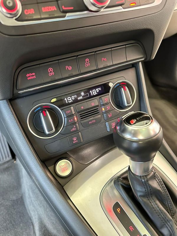 Audi Q3 2.0 TFSI Quat 170/180cv S-tronic 2017/2018 PC VEÍCULOS SANTA CRUZ DO SUL / Carros no Vale