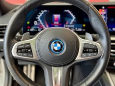 BMW 330e M Sport 2.0 Turbo (Híbrido) 2023/2024 PC VEÍCULOS SANTA CRUZ DO SUL / Carros no Vale