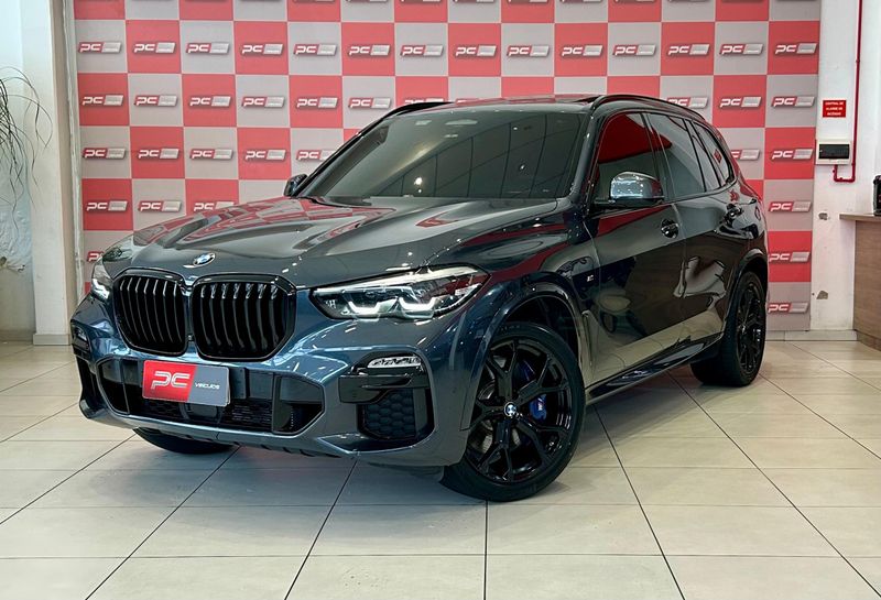 BMW X5 XDRIVE 45e 3.0 M.Sport Híbrido 2020/2021 PC VEÍCULOS SANTA CRUZ DO SUL / Carros no Vale