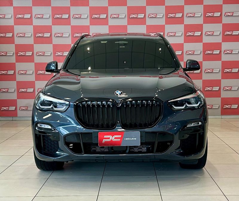 BMW X5 XDRIVE 45e 3.0 M.Sport Híbrido 2020/2021 PC VEÍCULOS SANTA CRUZ DO SUL / Carros no Vale