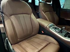 BMW X5 XDRIVE 45e 3.0 M.Sport Híbrido 2020/2021 PC VEÍCULOS SANTA CRUZ DO SUL / Carros no Vale