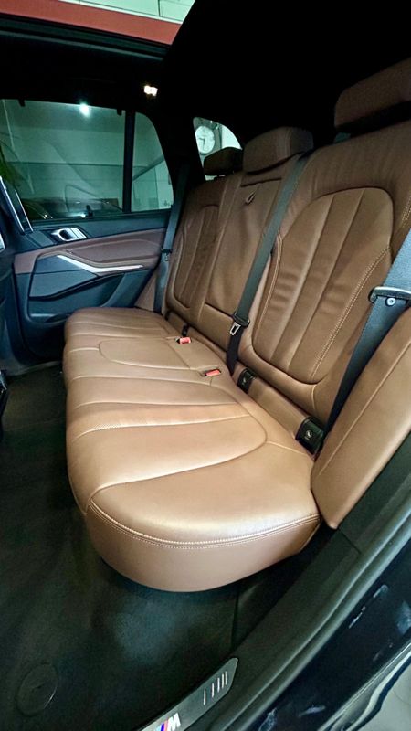 BMW X5 XDRIVE 45e 3.0 M.Sport Híbrido 2020/2021 PC VEÍCULOS SANTA CRUZ DO SUL / Carros no Vale