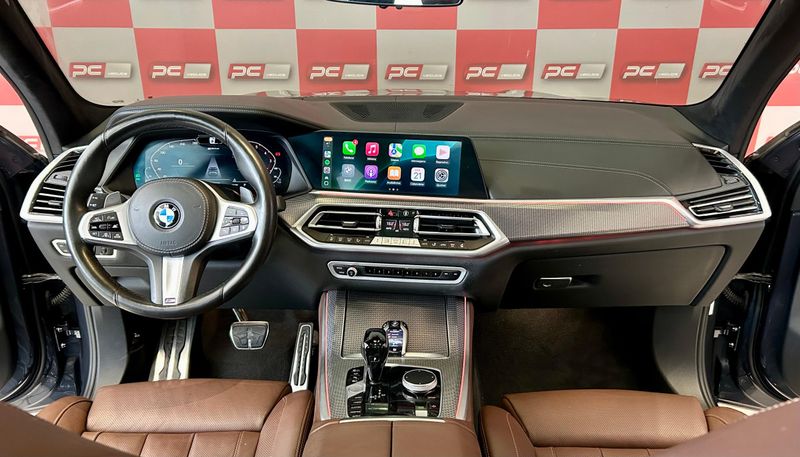 BMW X5 XDRIVE 45e 3.0 M.Sport Híbrido 2020/2021 PC VEÍCULOS SANTA CRUZ DO SUL / Carros no Vale
