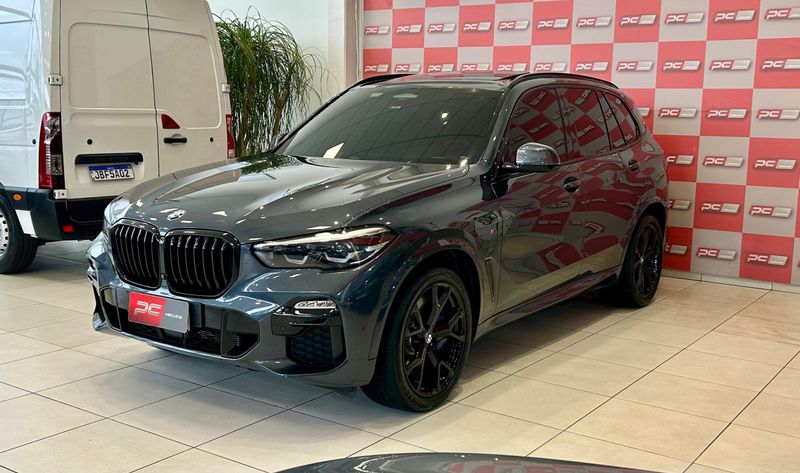BMW X5 XDRIVE 45e 3.0 M.Sport Híbrido 2020/2021 PC VEÍCULOS SANTA CRUZ DO SUL / Carros no Vale