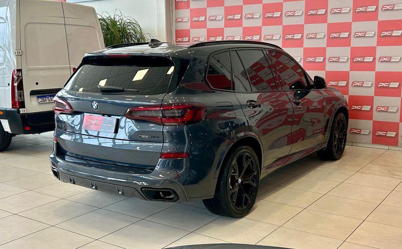 BMW X5 XDRIVE 45e 3.0 M.Sport Híbrido 2020/2021 PC VEÍCULOS SANTA CRUZ DO SUL / Carros no Vale