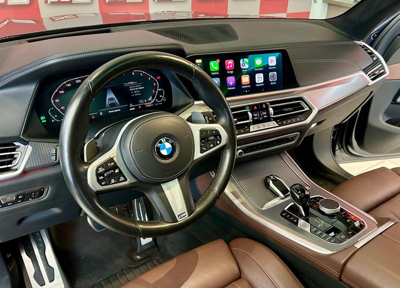 BMW X5 XDRIVE 45e 3.0 M.Sport Híbrido 2020/2021 PC VEÍCULOS SANTA CRUZ DO SUL / Carros no Vale