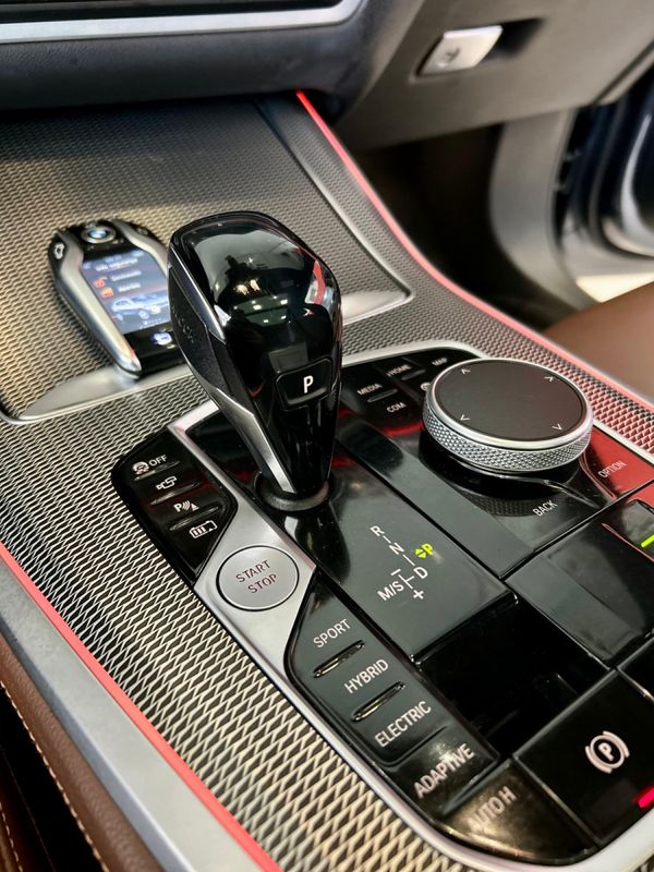 BMW X5 XDRIVE 45e 3.0 M.Sport Híbrido 2020/2021 PC VEÍCULOS SANTA CRUZ DO SUL / Carros no Vale