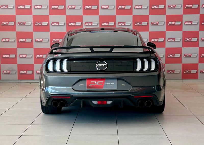 Ford Mustang Black Shadow 5.0 V8 2020/2020 PC VEÍCULOS SANTA CRUZ DO SUL / Carros no Vale