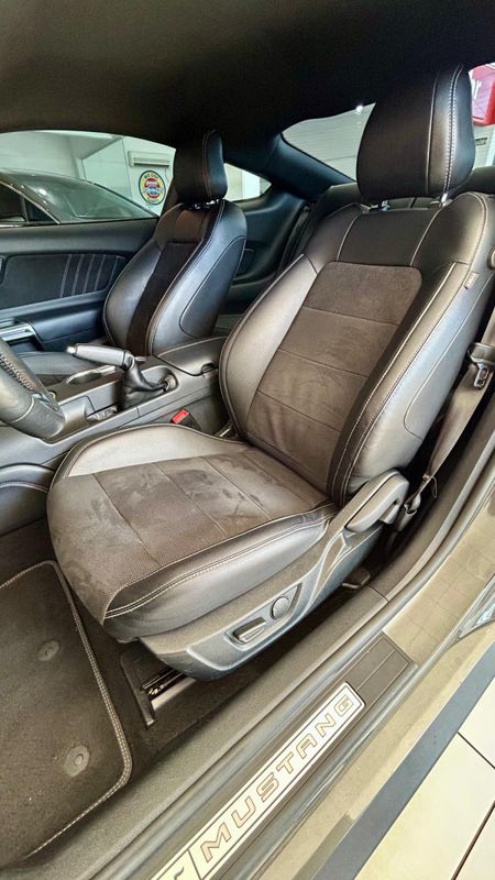 Ford Mustang Black Shadow 5.0 V8 2020/2020 PC VEÍCULOS SANTA CRUZ DO SUL / Carros no Vale