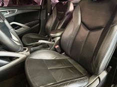 Hyundai Veloster 1.6 16V 140cv 2012/2013 PC VEÍCULOS SANTA CRUZ DO SUL / Carros no Vale