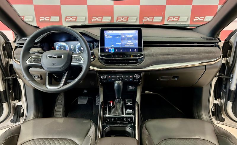 Jeep Commander Overl TD380 2.0 4×4 Die 2022/2022 PC VEÍCULOS SANTA CRUZ DO SUL / Carros no Vale