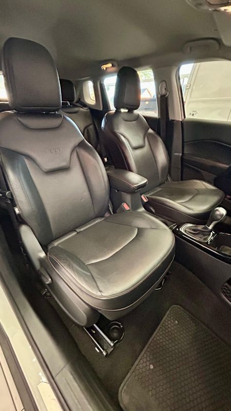 Jeep COMPASS LIMITED 2.0 4×2 16V 2017/2017 PC VEÍCULOS SANTA CRUZ DO SUL / Carros no Vale