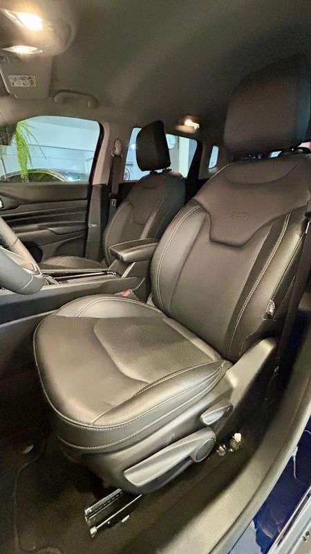 Jeep COMPASS LONG T270 1.3 TB 4×2 2023/2024 PC VEÍCULOS SANTA CRUZ DO SUL / Carros no Vale