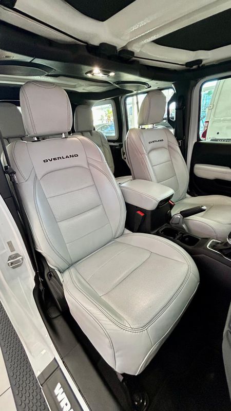 Jeep Wrangler SAHARA Overland 2.0 4×4 2019/2019 PC VEÍCULOS SANTA CRUZ DO SUL / Carros no Vale