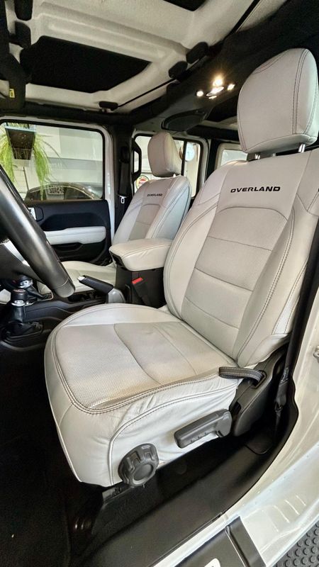 Jeep Wrangler SAHARA Overland 2.0 4×4 2019/2019 PC VEÍCULOS SANTA CRUZ DO SUL / Carros no Vale