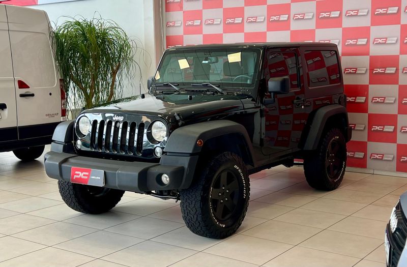 Jeep Wrangler Sport 3.6 V6 284cv 2013/2013 PC VEÍCULOS SANTA CRUZ DO SUL / Carros no Vale