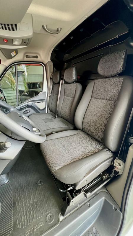 Renault Master 2.3 DCi Extra Furgão 16V 2024/2025 PC VEÍCULOS SANTA CRUZ DO SUL / Carros no Vale