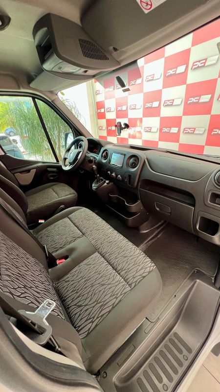 Renault Master 2.3 DCi Extra Furgão 16V 2024/2025 PC VEÍCULOS SANTA CRUZ DO SUL / Carros no Vale