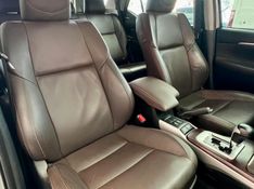 Toyota Hilux SW4 SRX 4×4 2.8 TDI 16V Dies 2019/2020 PC VEÍCULOS SANTA CRUZ DO SUL / Carros no Vale