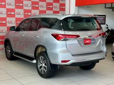 Toyota Hilux SW4 SRX 4×4 2.8 TDI 16V Dies 2019/2020 PC VEÍCULOS SANTA CRUZ DO SUL / Carros no Vale