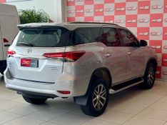 Toyota Hilux SW4 SRX 4×4 2.8 TDI 16V Dies 2019/2020 PC VEÍCULOS SANTA CRUZ DO SUL / Carros no Vale