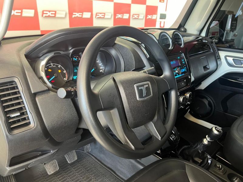Troller T-4 4×4 3.2 20V Tdi Cap Rígida 2017/2018 PC VEÍCULOS SANTA CRUZ DO SUL / Carros no Vale